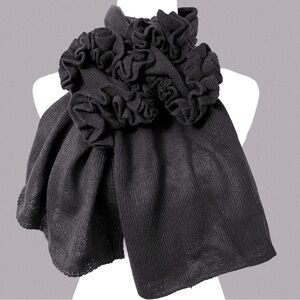 Black ruffle pull through scarf wrap NWT